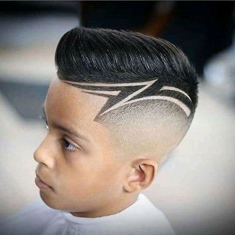 Corte de cabelo masculino degrade store com desenho